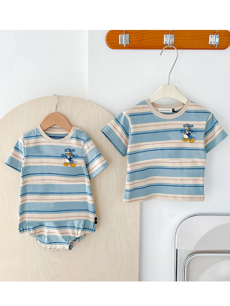 Street-Style Family Matching Outfits for Summer: Korean-Style Mother-Daughter Dresses, Mother-Son Short-Sleeve T-Shirts, and Baby Family Sets