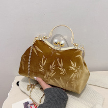 �羳���Q2024�¿�z�qŮ���A�ڰ�����μ�б�����۰���ˇ���L��