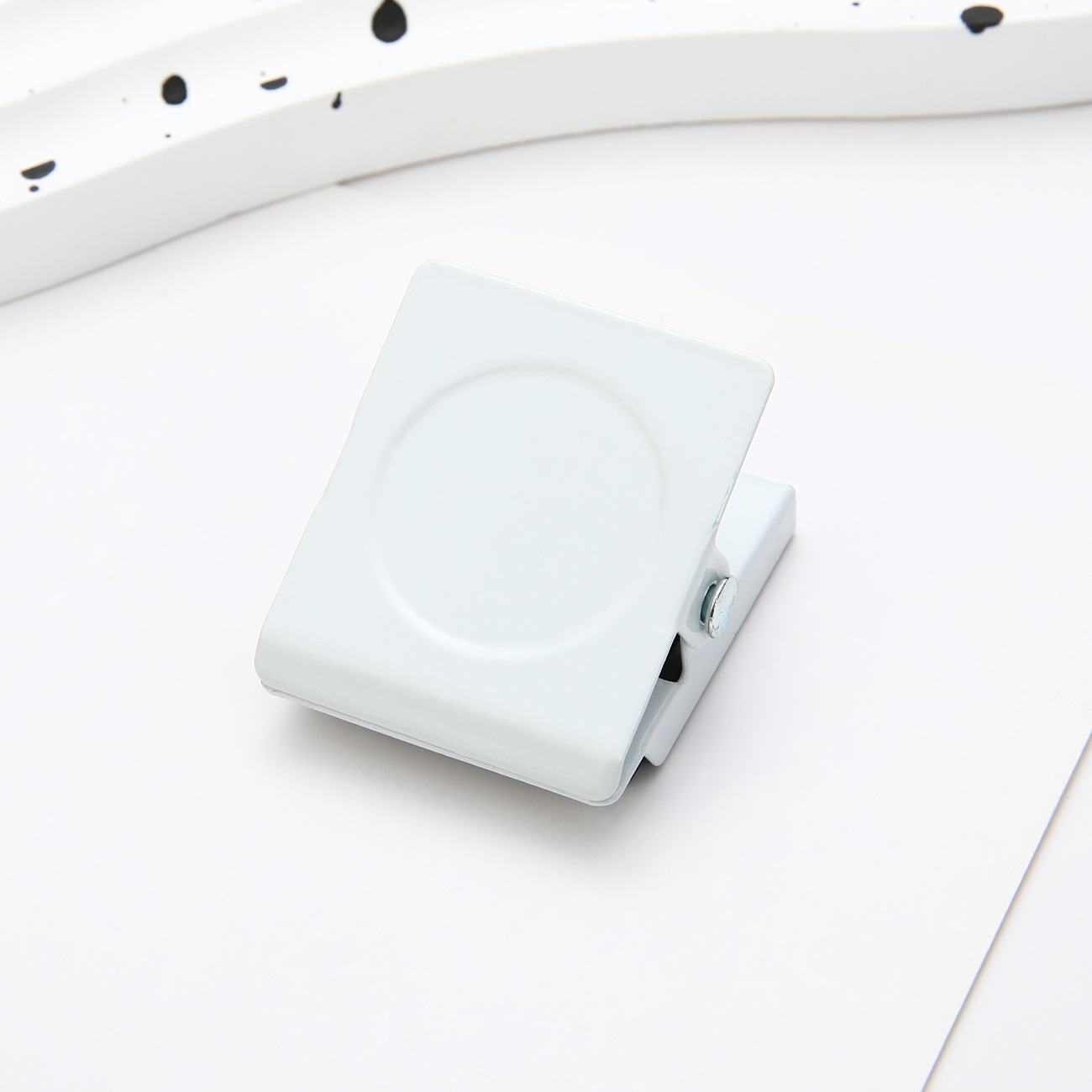 Clip de imán de metal de color creativo caramelo color carpeta de notas multifuncional carpeta de mensajes de refrigerador al por mayor