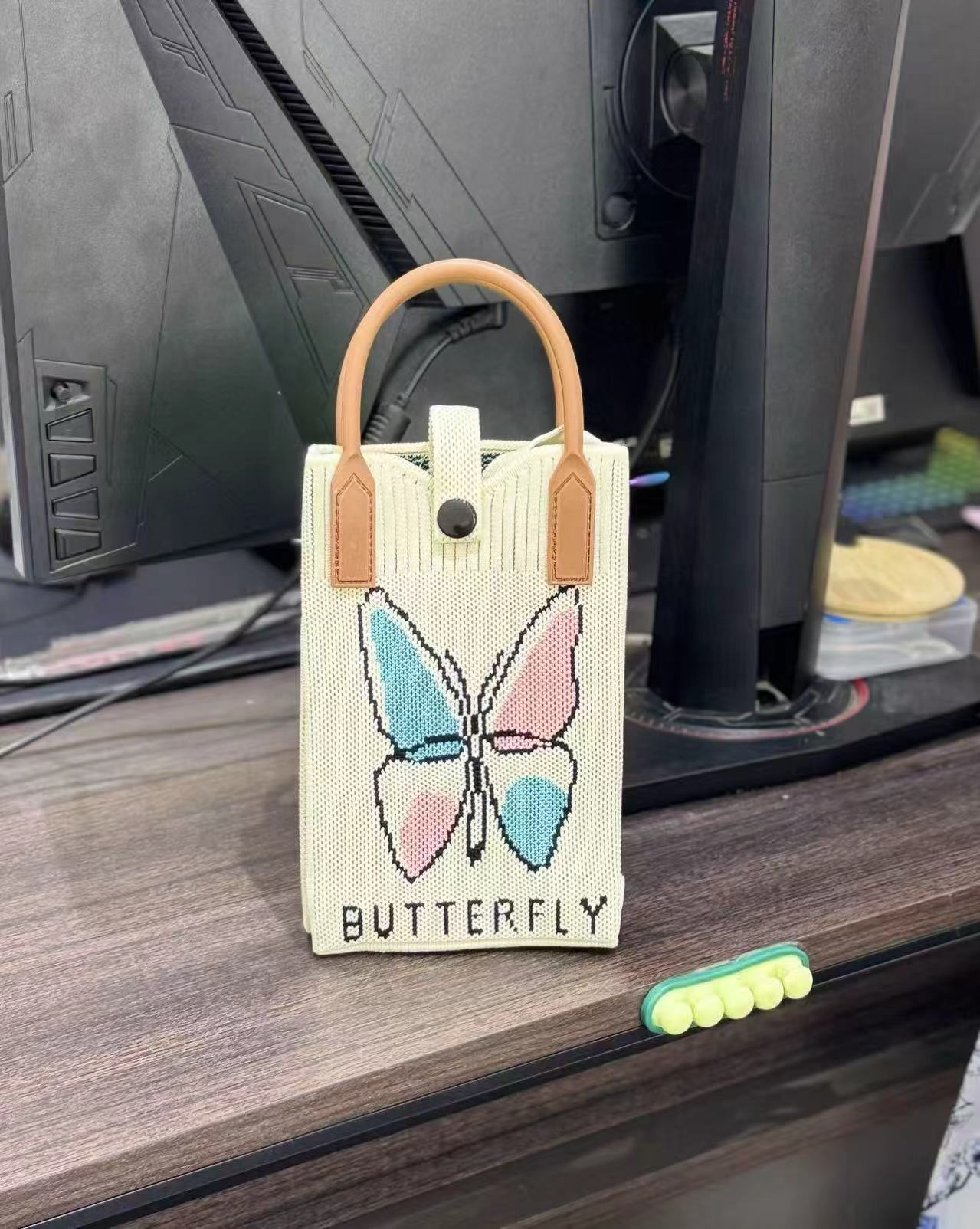 El metro. Gran mariposa