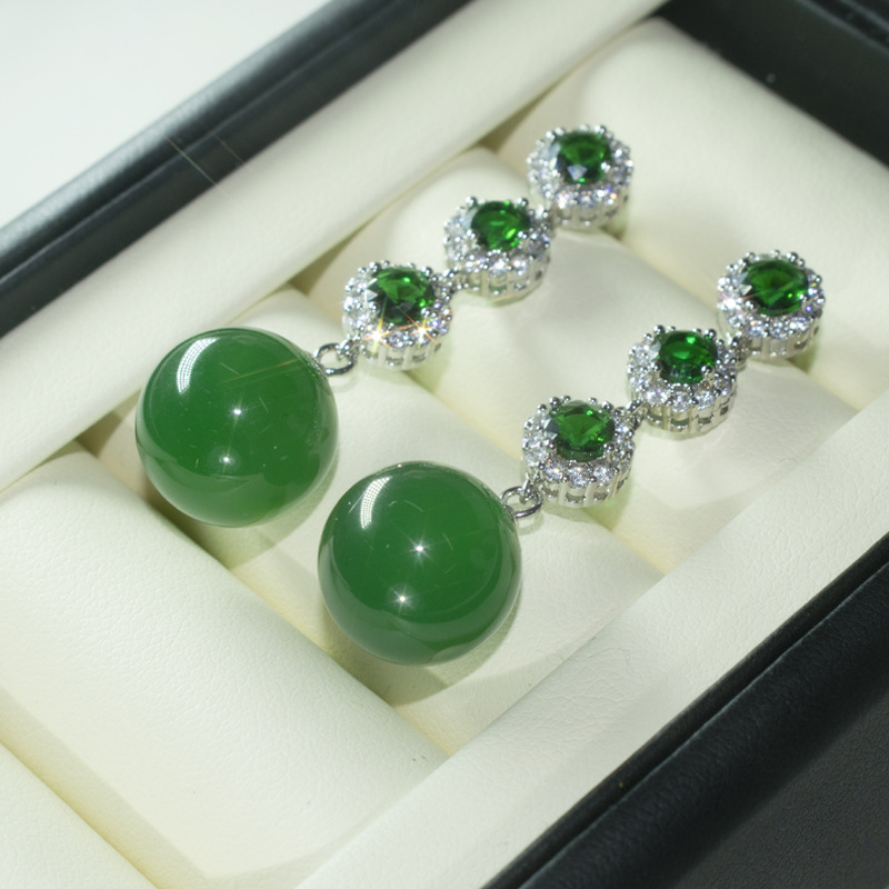 (2개) 하이 퀄리티 라운드 천연 녹색 CHALCEDONY 귀걸이 조커 클래식 녹색 CHALCEDONY 귀걸이 공장 도매 패션 새로운