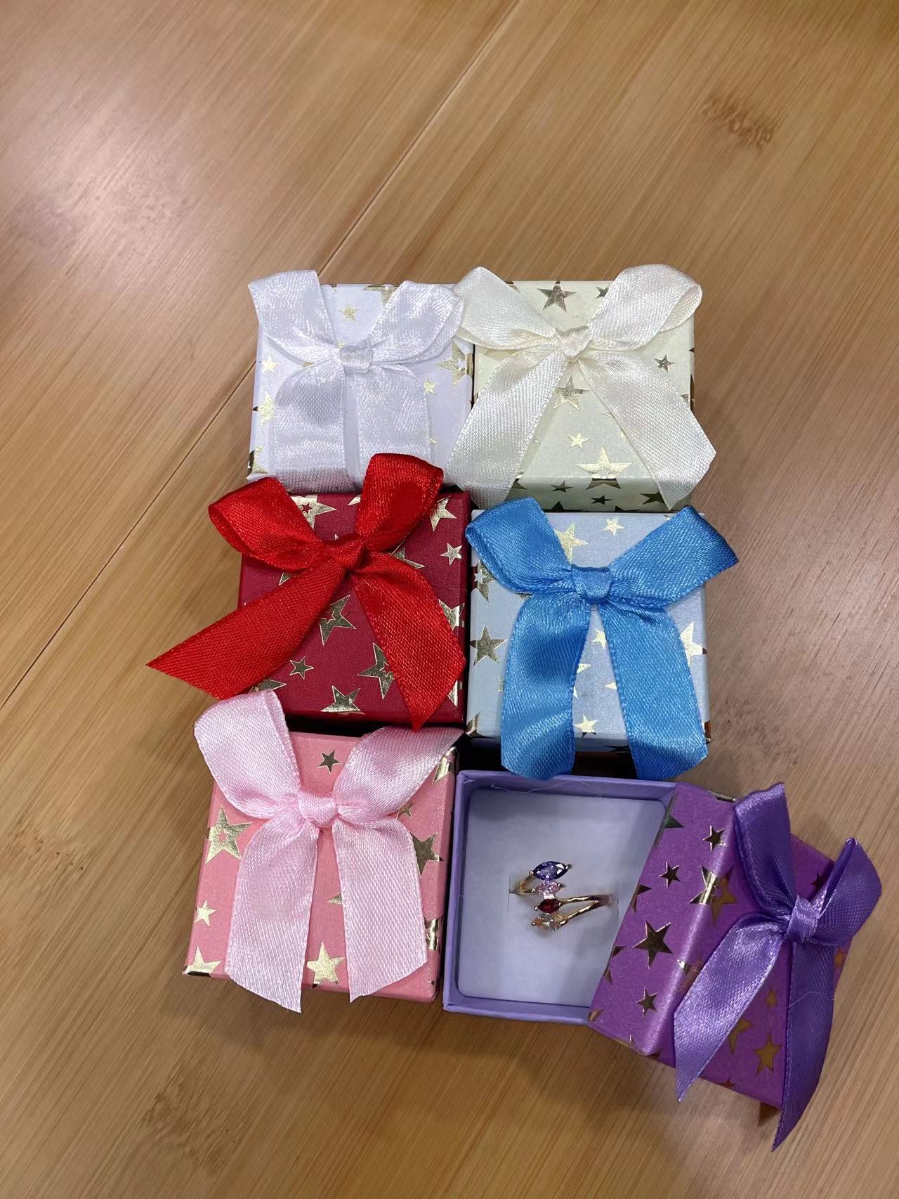 Caja de papel para joyería
