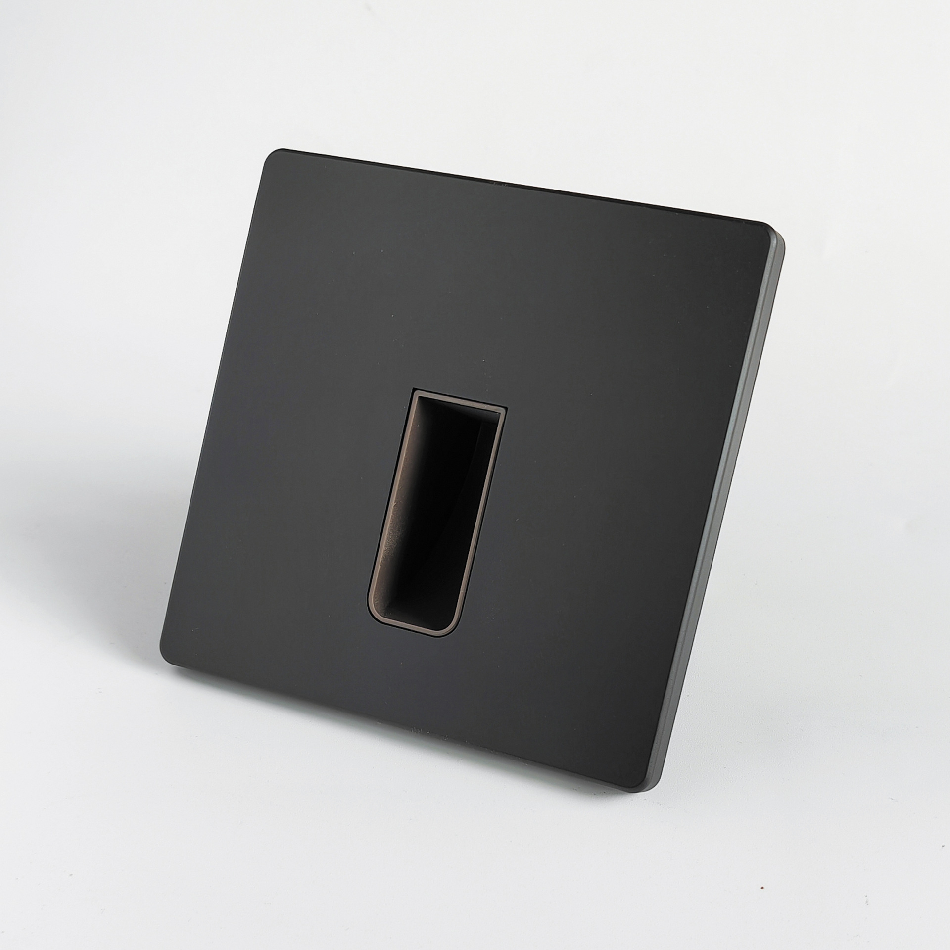 L6 블랙-중간 창 2W