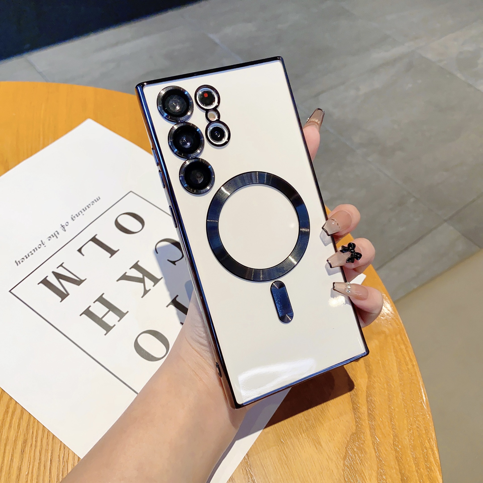 Funda para teléfono móvil transfronterizo Samsung S25EDGE con patrón de CD GalaxyS24Ultra cubierta de revestimiento magnético A56 aplicable A16