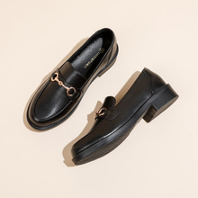 英伦风小皮鞋女鞋子2025春秋潮鞋百搭黑色豆豆平底单鞋女春款复古
