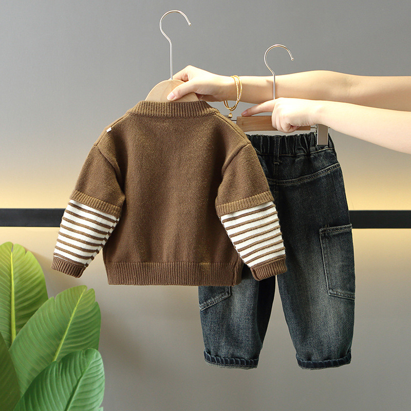 6289 Traje de otoño para niños 2025 Nuevo suéter de primavera y otoño para niños de moda Juego de tres piezas Marca de moda para bebés Versión coreana