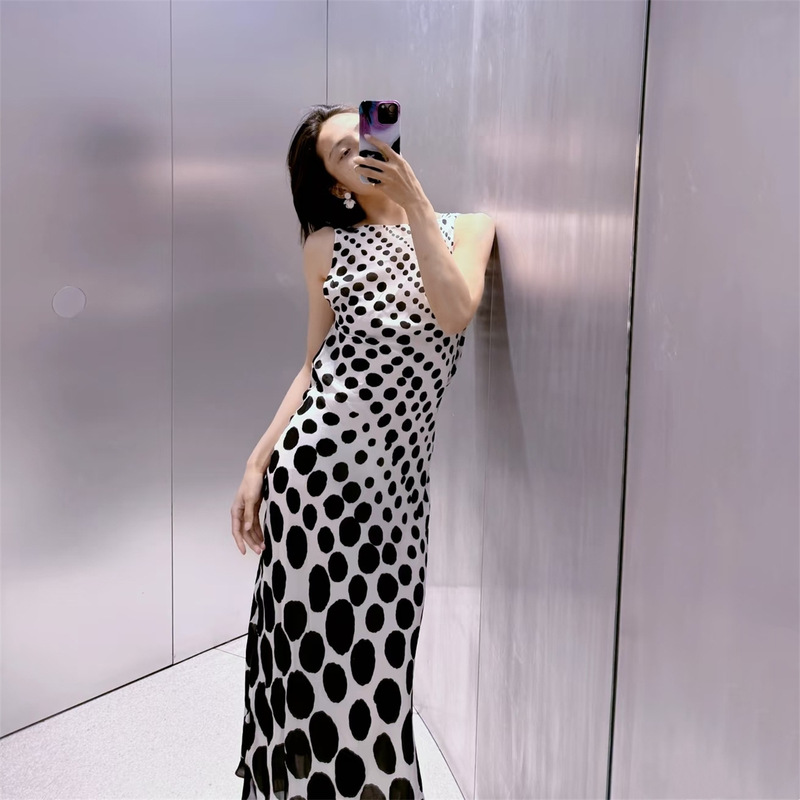 Zr Women's Clothing Export Wholesale 2025 Summer Vacation Style Elegant Elegant Polka Dot Sleeveless Long Dress 3579562