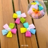 Five-color flowers (glue dots)