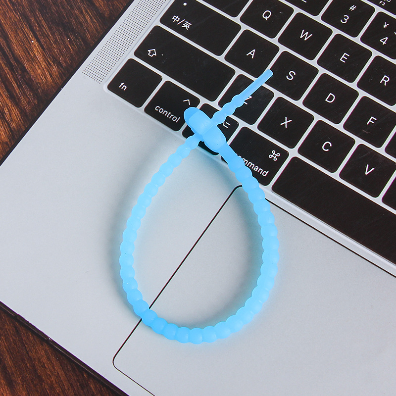 25cm colorido pequeña flor de silicona cuerda DIY joyería llavero accesorios auto-bloqueo cordón Correa cordón corbata