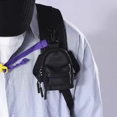 新商品のクロスボーダーのミニは首の包みを掛けます。