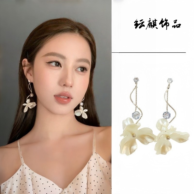 2025法式玉兰花朵长款耳环女夏天高级感轻奢度假风耳坠小众设计|undefined