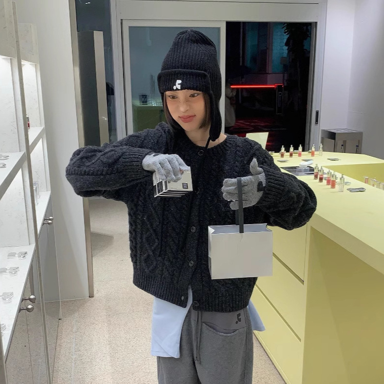 Factory Direct Sale Korean Style 24 Autumn/Winter New Loose and Lazy Style Thick Cable Knit Cardigan Jacket