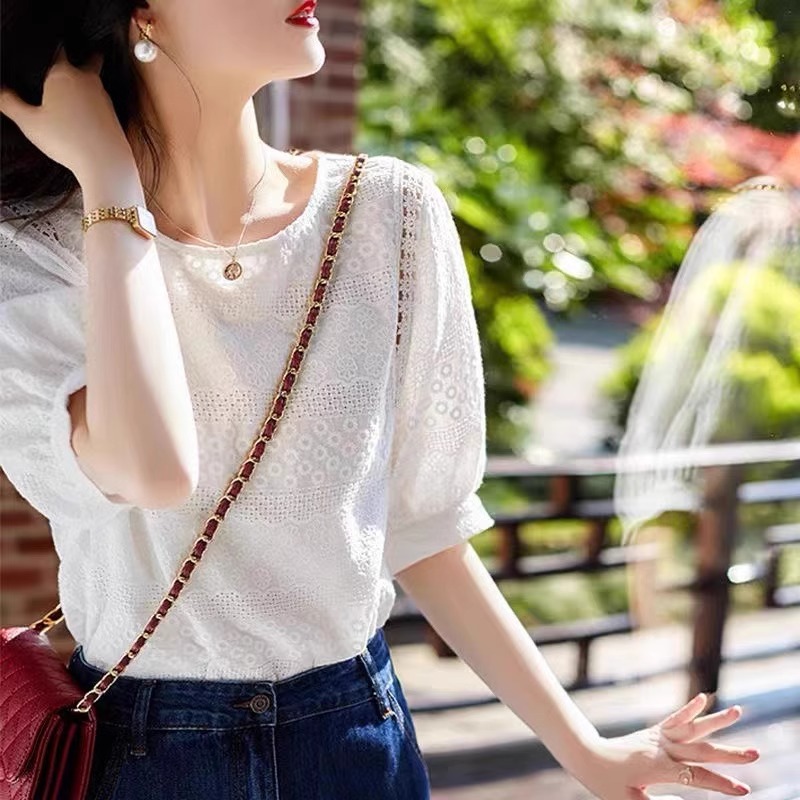 Áo sơ mi thêu nữ cổ tròn tay ngắn phong cách nhẹ nhàng thanh lịch — Trắng-cộc tay