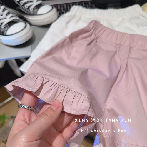 Stylish Korean-style ruffled-edge shorts for girls, perfect for summer 2025—AFAF246