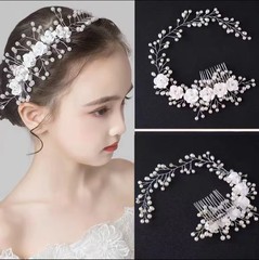 韓国の新婦の髪のひもの白い花の手作りの数珠は髪飾りを挿します。