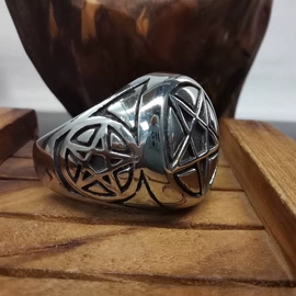 吊坠;戒指;手链