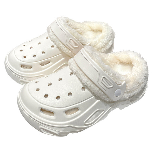 Thick-soled holey shoes for winter with removable cotton slippers, stylish outerwear for women, warm and non-slip nurse sandals