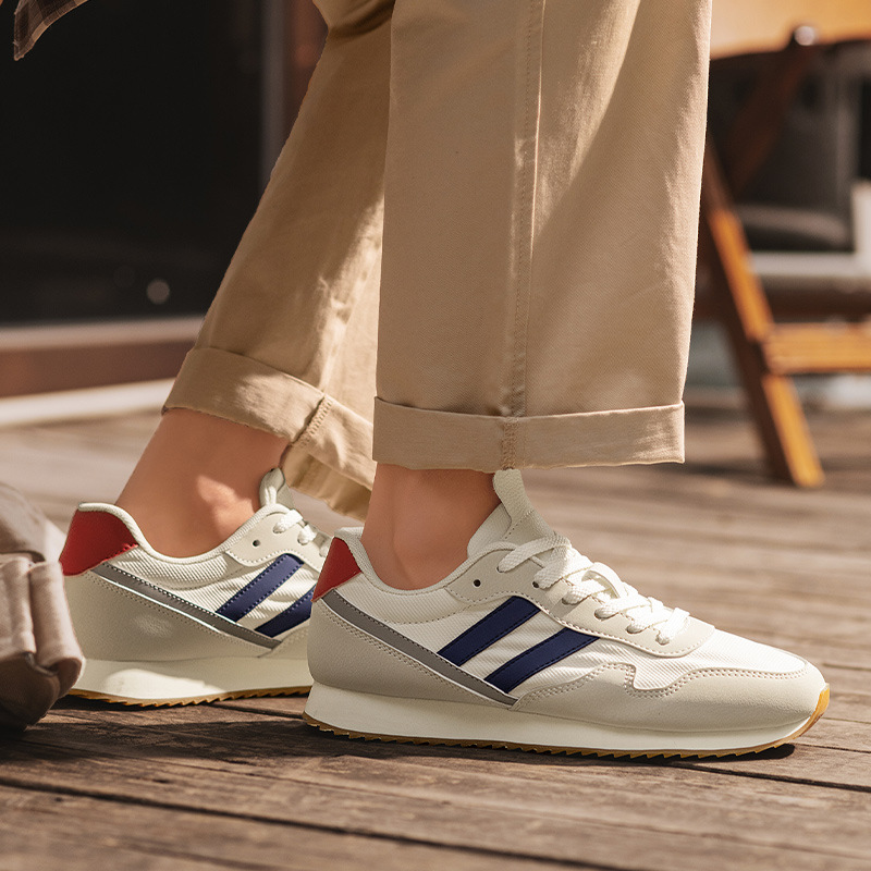 Low lightweight comfortable sneakers with depreciation