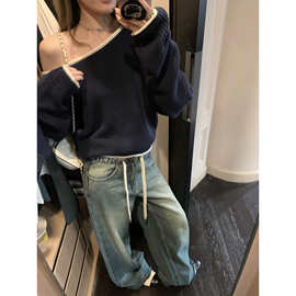 吵吵 蓝色斜肩毛衣女2025秋冬慵懒高级气质休闲显瘦长袖露肩上衣