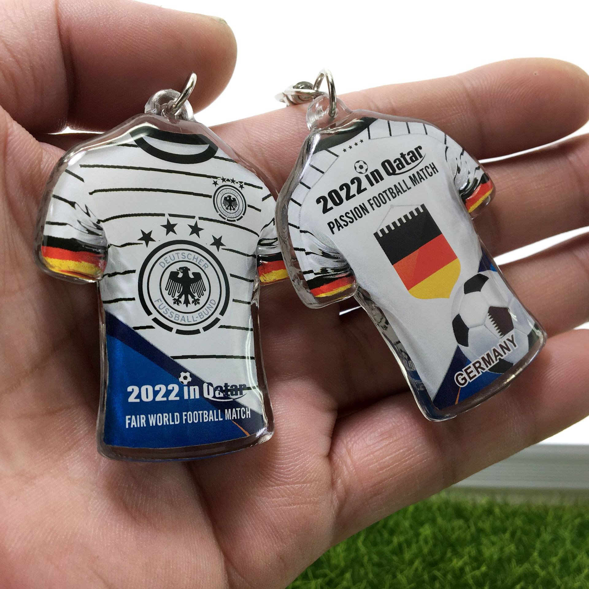 德国队-队徽+旗帜+足球-2