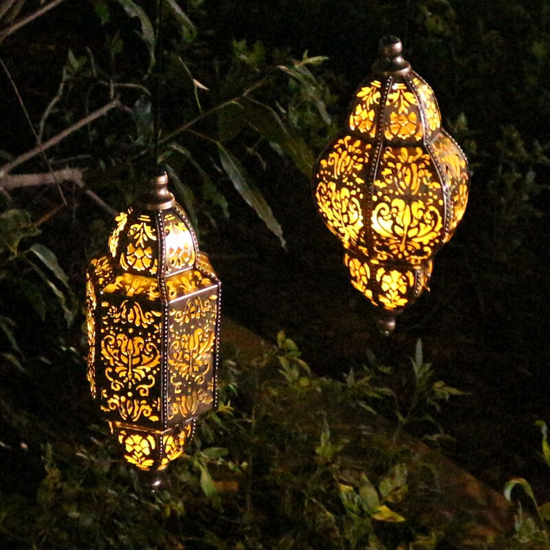 Solar Baroque Lantern Projector Light European Style Garden Hanging Light Landscape Atmosphere Light Solar Garden Light Solar Baroque Lantern Projector Light European Style Garden Hanging Light Landscape Atmosphere Light Solar Garden Light