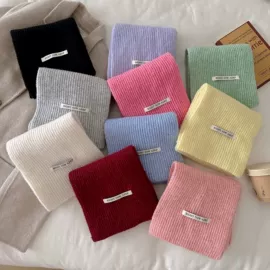 围巾;披肩;成人帽