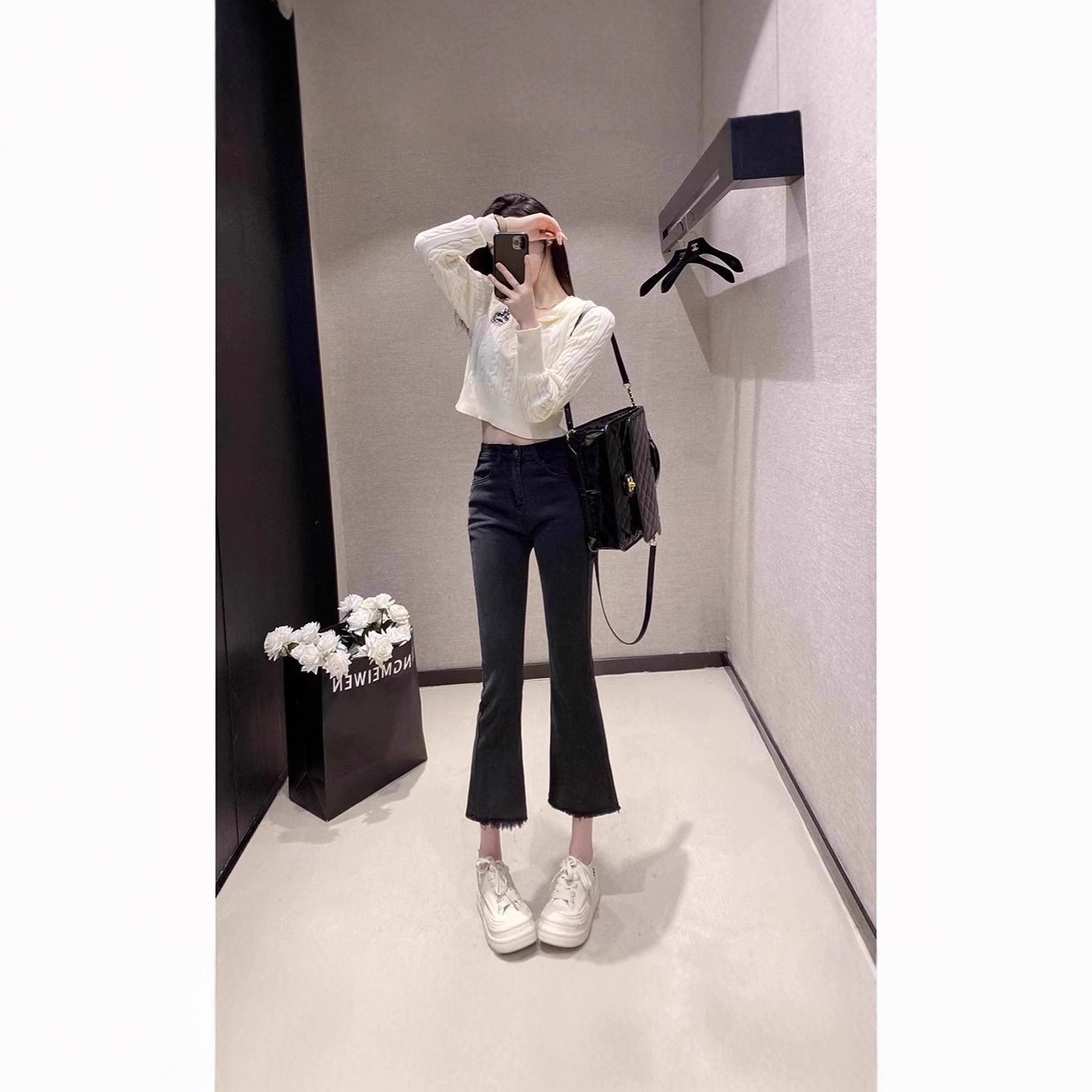 American Retro Flared Jeans for Women 2025 Spring and Autumn New Petite Slim Fit Raw Hem Fishtail Bell-Bottom Pants