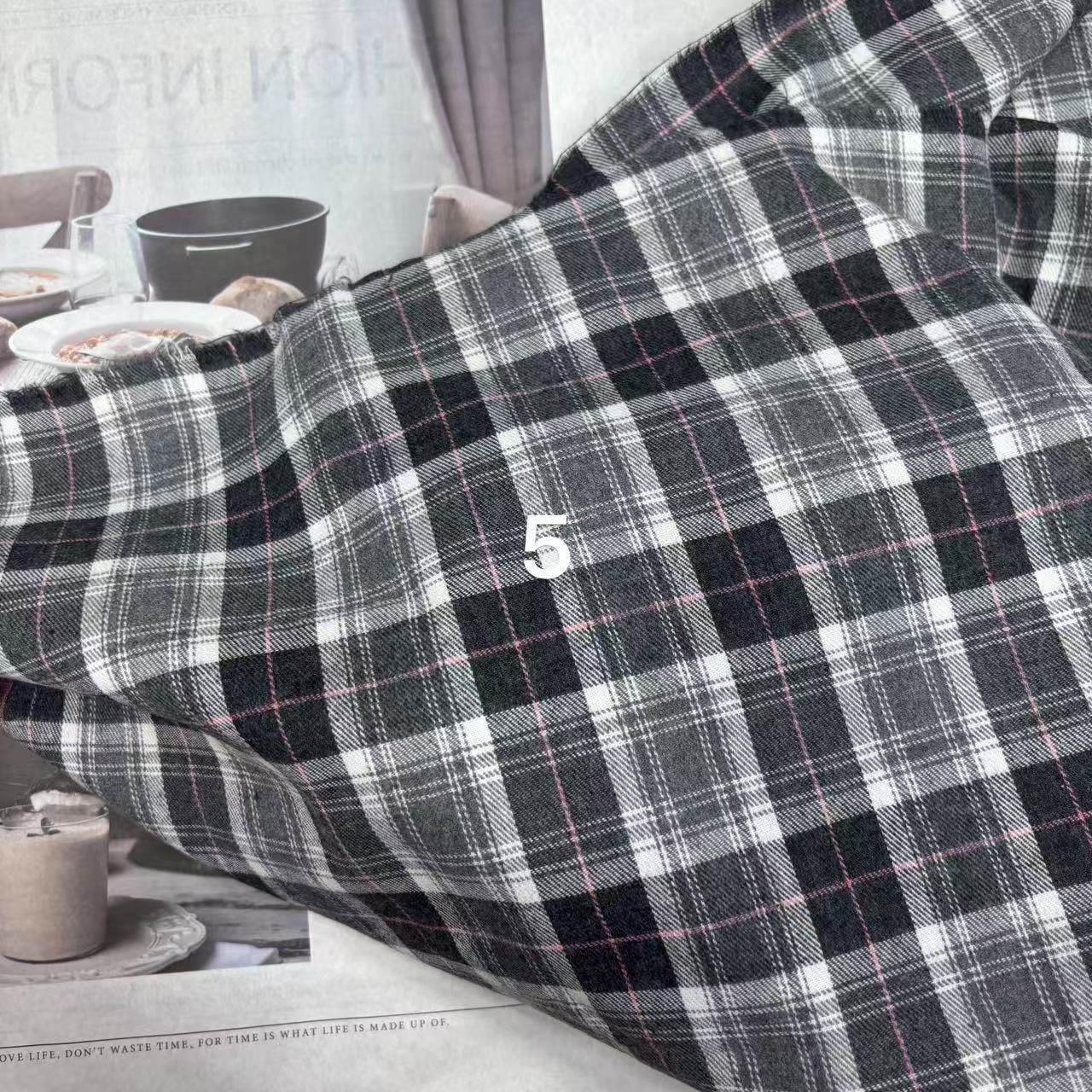 全棉磨毛秋冬复古日系色织格子童装睡衣连衣裙包包鞋材帽子布料