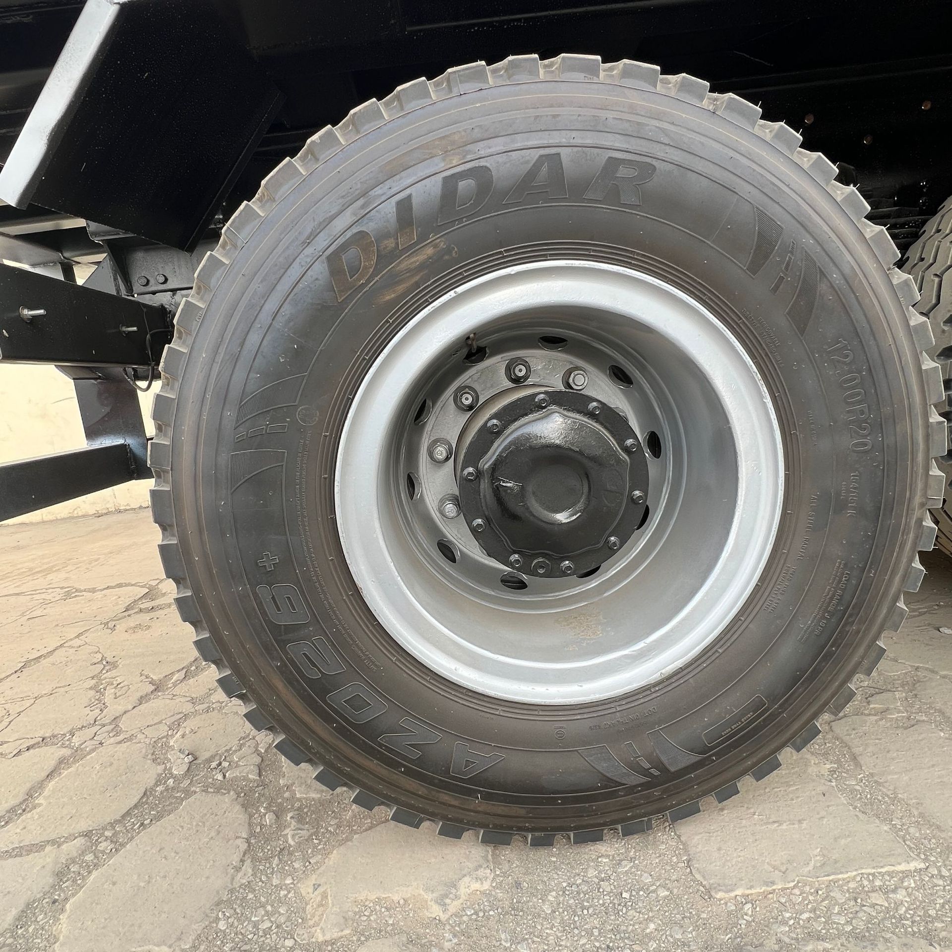 Supply of Shaanxi Automobile Shacman Heavy-Duty Trucks 6*4 Dump Trucks X3000 Tipper Trucks 10-Wheel Dump Trucks Heavy-Duty Trucks