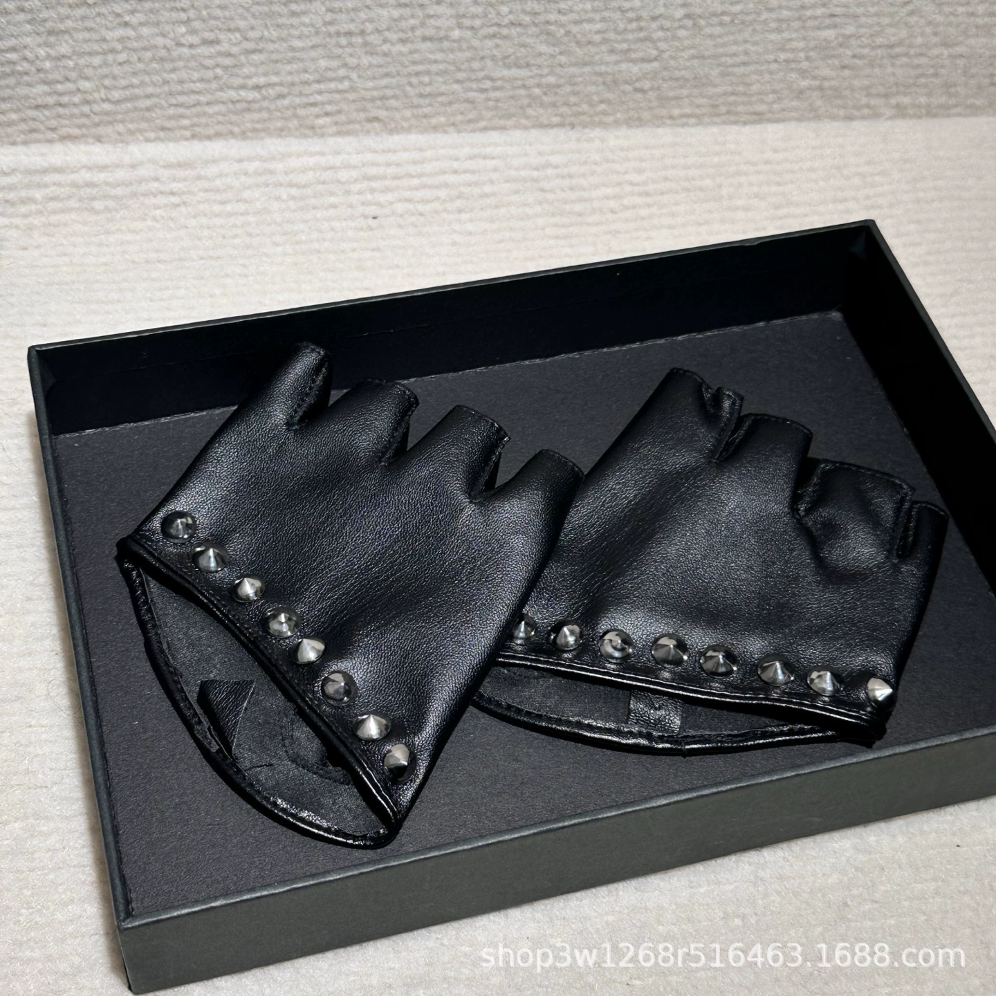 Demi-season solid polyurethane short gloves, keep warm set