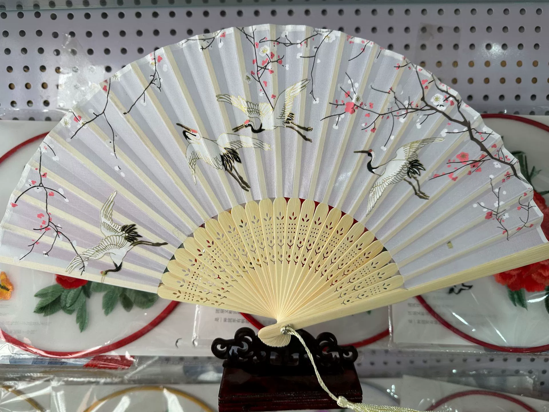Folding Hand Fan Hanfu Style, Silk-screen Print, High-definition Patterns, Fine Workmanship
