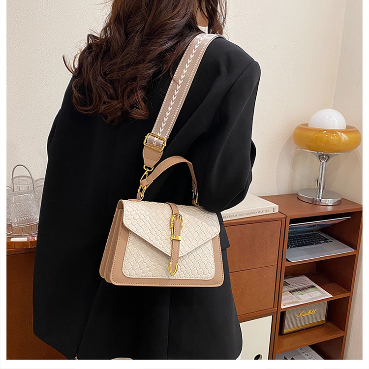 307g Weight Magnetic Buckle Closure Type Single Shoulder Strap Strap Type Crossbody Bag Bags Type Daily Occasion Pu Leather Material Color Block, Solid Color Pattern All Seasons Season Women's Gender Classic Style Style Square Shape Small Size Women's Small Pu Leather Color Block Solid Color Classic Style Square Magnetic Buckle Crossbody Bag 16