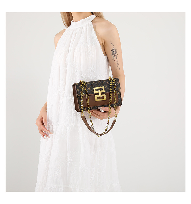 High-end texture, retro single-shoulder women's 2024 autumn new trendy and versatile chain crossbody small square bag undefined