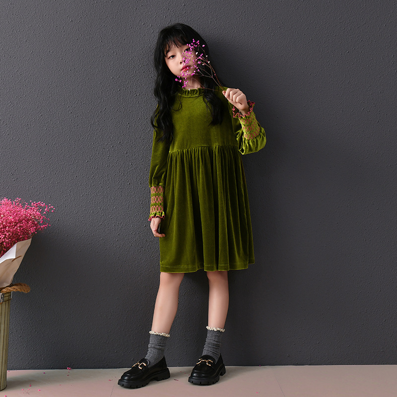 Vestido de color sólido de manga larga de estilo coreano para niñas, puños plisados, temperamento de otoño e invierno, falda de princesa para niños, estilo de moda