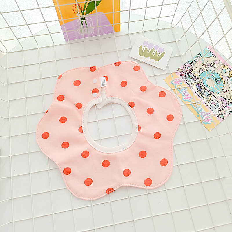 Bebé recién nacido otoño e invierno nuevo estilo flor saliva toalla algodón bebé impermeable escupir babero 360 grados rotación