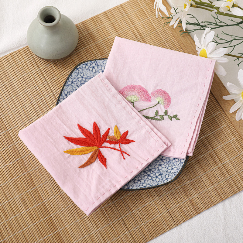 DIY bordado hecho a mano paquete de material pañuelo serie hoja de arce ginkgo flor costura traje transfronterizo chino e inglés