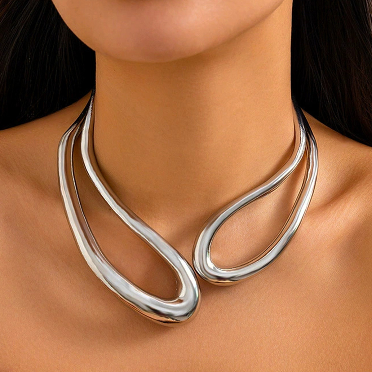 Joyería transfronteriza europea y americana, gargantilla multicapa de nicho simple y moderna, collar único de hueso de serpiente exagerado