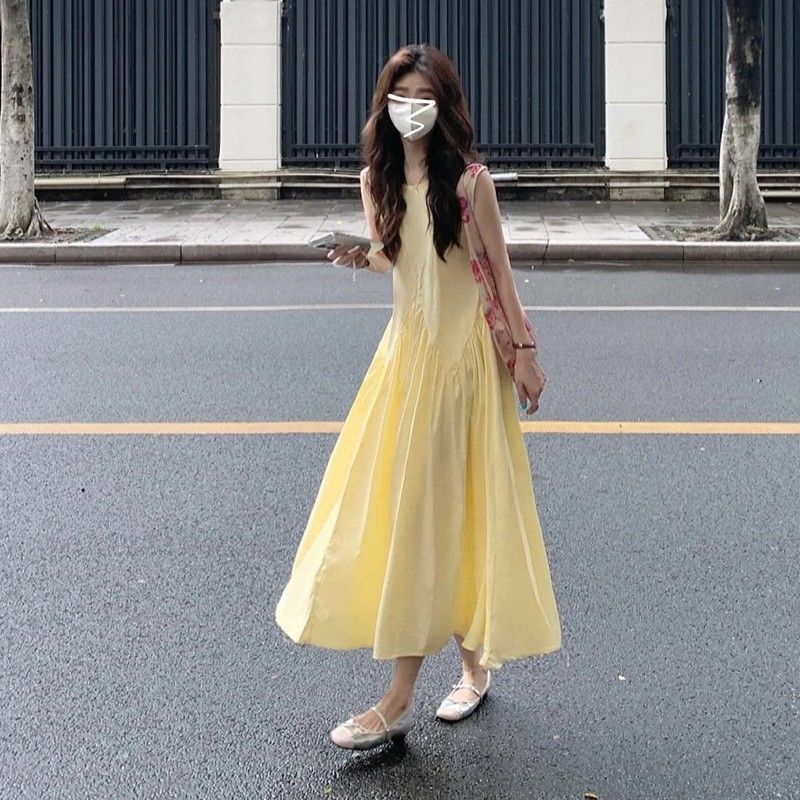 French Style Sleeveless Vest Dress Light Yellow Women's Summer Dopamine Sweet Age-Reducing A-Line Long Skirt