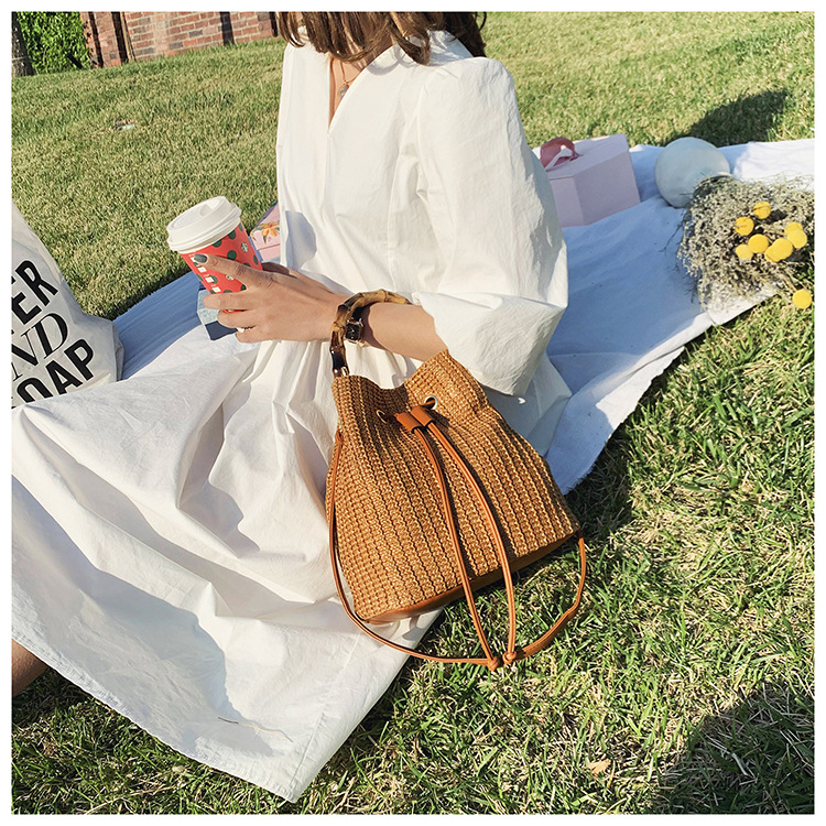 Women's Medium Spring&Summer Straw Vacation Shoulder Bag Handbag Straw Bag display picture 2