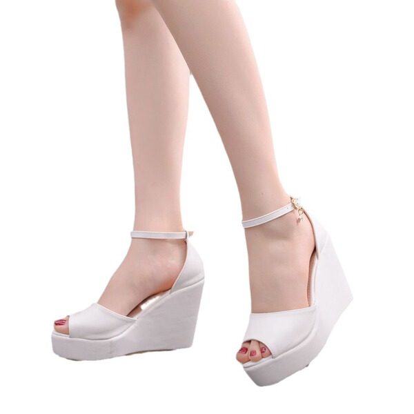 Fashionable casual women's sandals wedge heel stiletto heels with a…