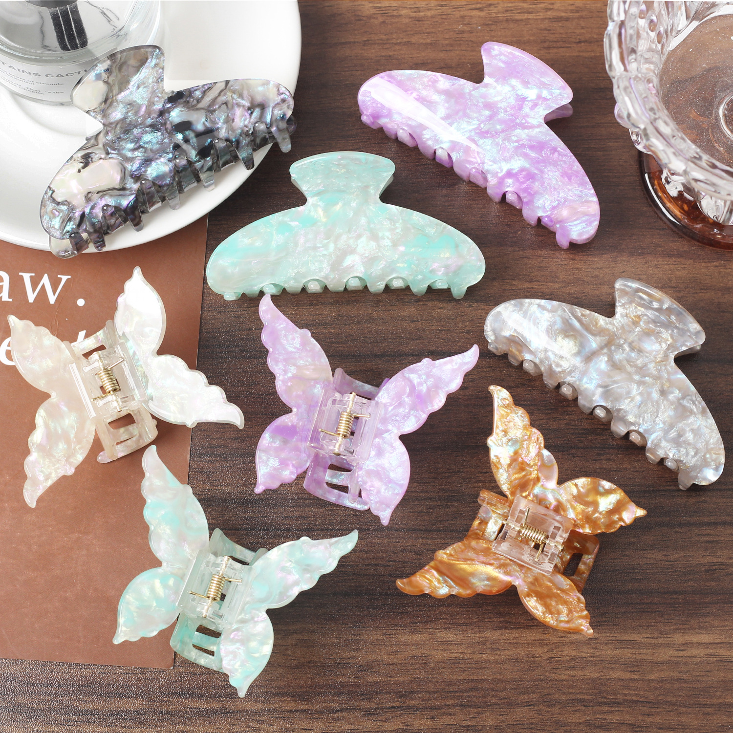 Fresh acrylic big fashionable elegant crab pin