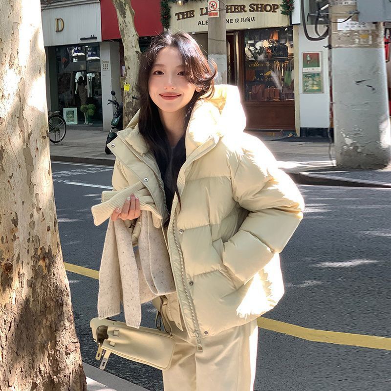 2025 invierno transfronterizo nuevo abrigo de plumón corto ropa de pan de mujer nubes puff gruesa chaqueta de algodón abrigo de moda image 8