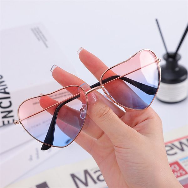 marine sunglasses heart-shaped