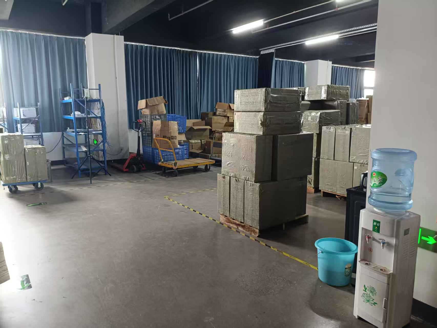 跨境专供NVR单盘位8路500万录像机10路16路4K网络高清硬盘录像机