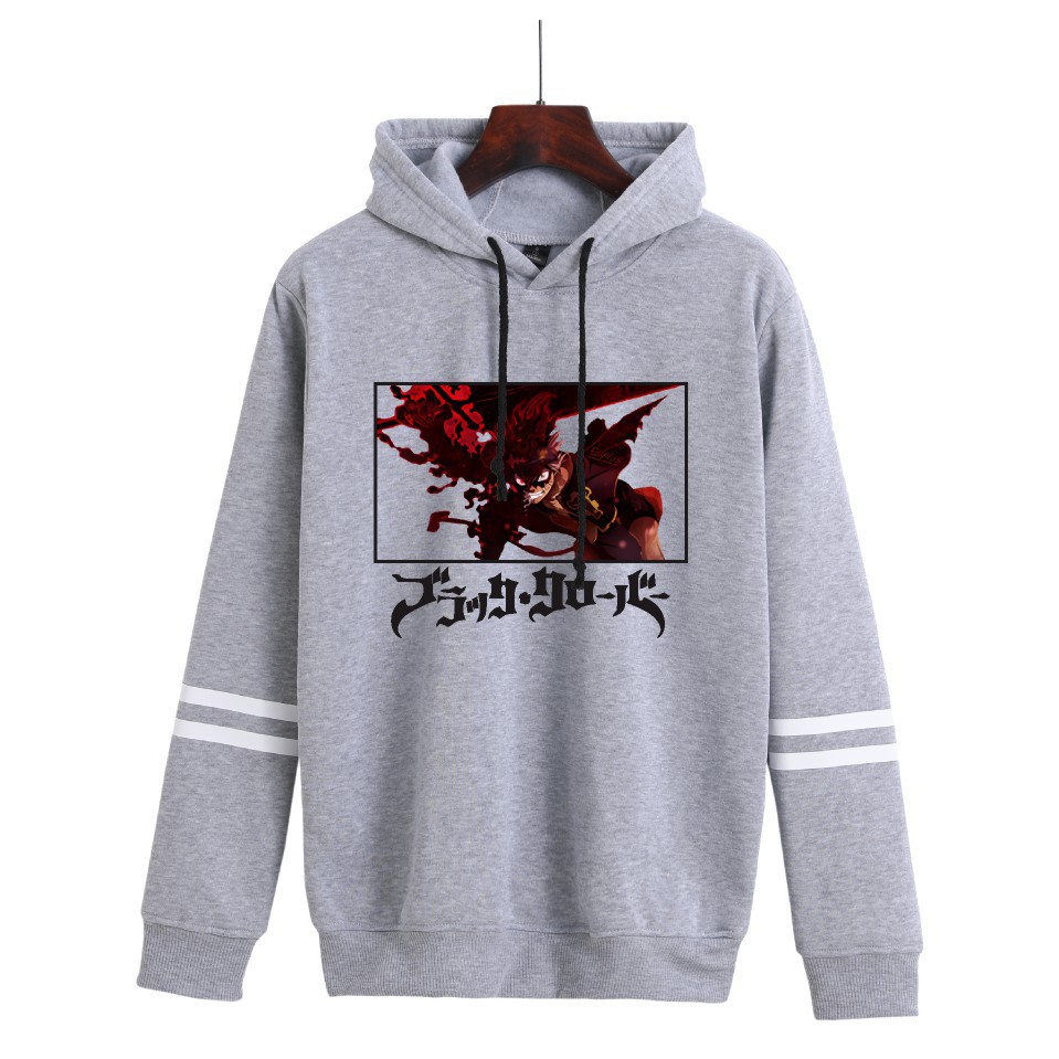 Nuevo estilo transfronterizo popular popular japonés riman black de cuatro hojas-Black Clover más suéter con capucha de terciopelo para mujer