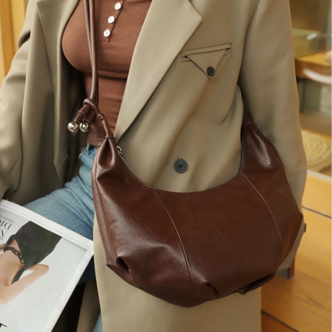Celebrity Style Crossbody Bag Genuine Leather Original Design Shoulder Bag Underarm Bag Large Capacity Commuter Bag For Women - Thumbnail 5