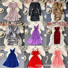 秋冬气质优雅丝绒长袖连衣裙女2025新款欧美性感修身包臀及膝短裙