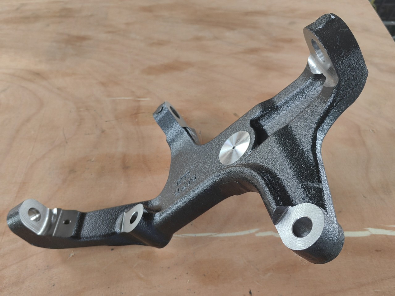 Suitable for Nissan 40014-Md00B, 40015-Md00B