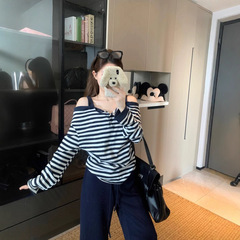 韩系条纹一字肩纽扣长袖t恤女秋季2025新款宽松慵懒风甜辣妹上衣