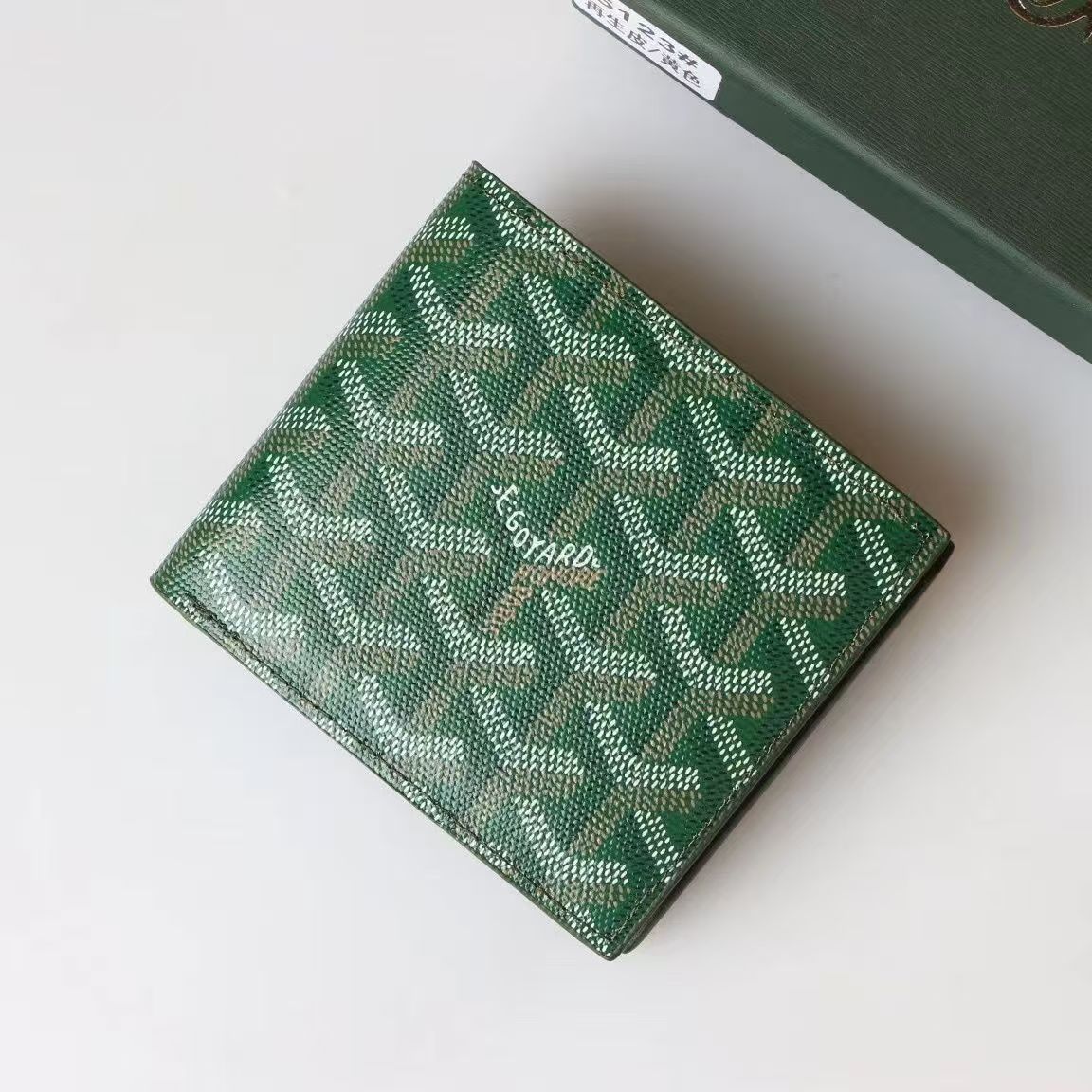 classic universal fashionable short wallet for men and women